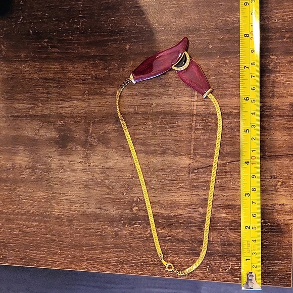 Vintage Red V Necklace - Picture 5 of 7